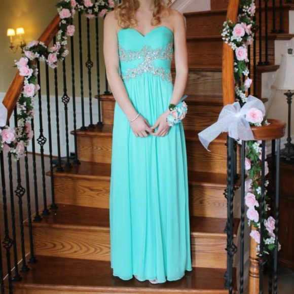 aqua blue prom dresses